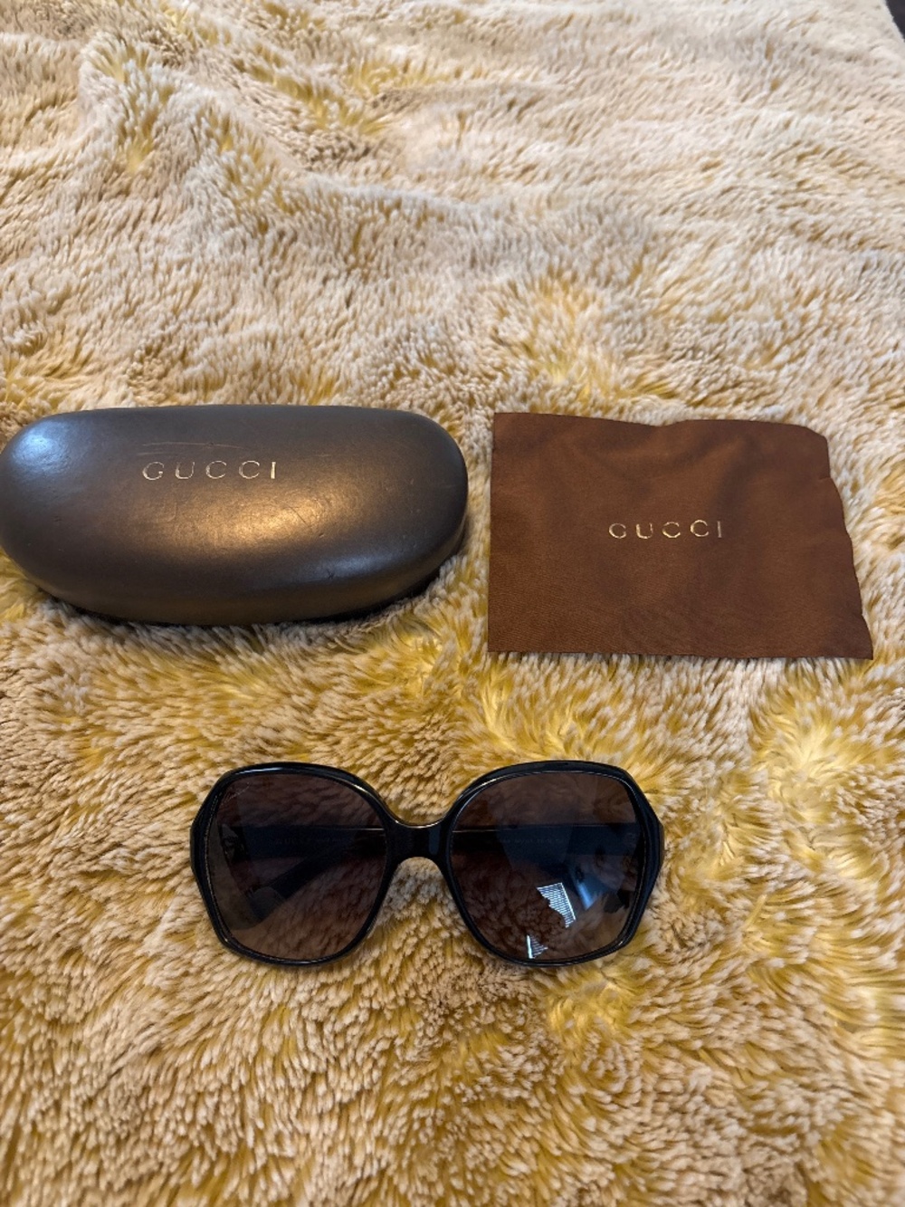 Vintage Style Gucci Sunglasses